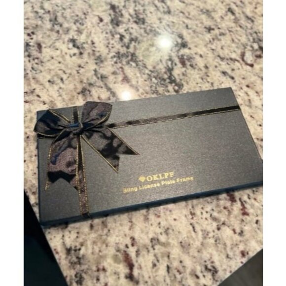 Bling License Plate Frame for Women, 1PCS Sparkly License Plate Frames - Picture 2 of 3